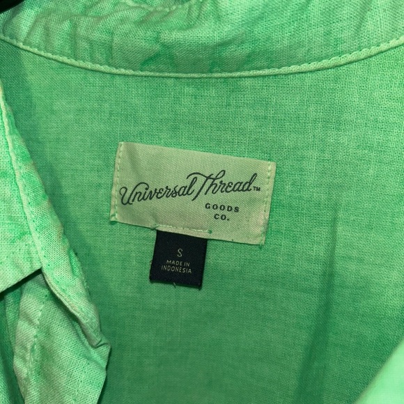 Universal Thread cropped button down - Picture 3 of 4